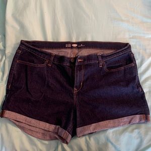 Old navy semi fitted jean shorts